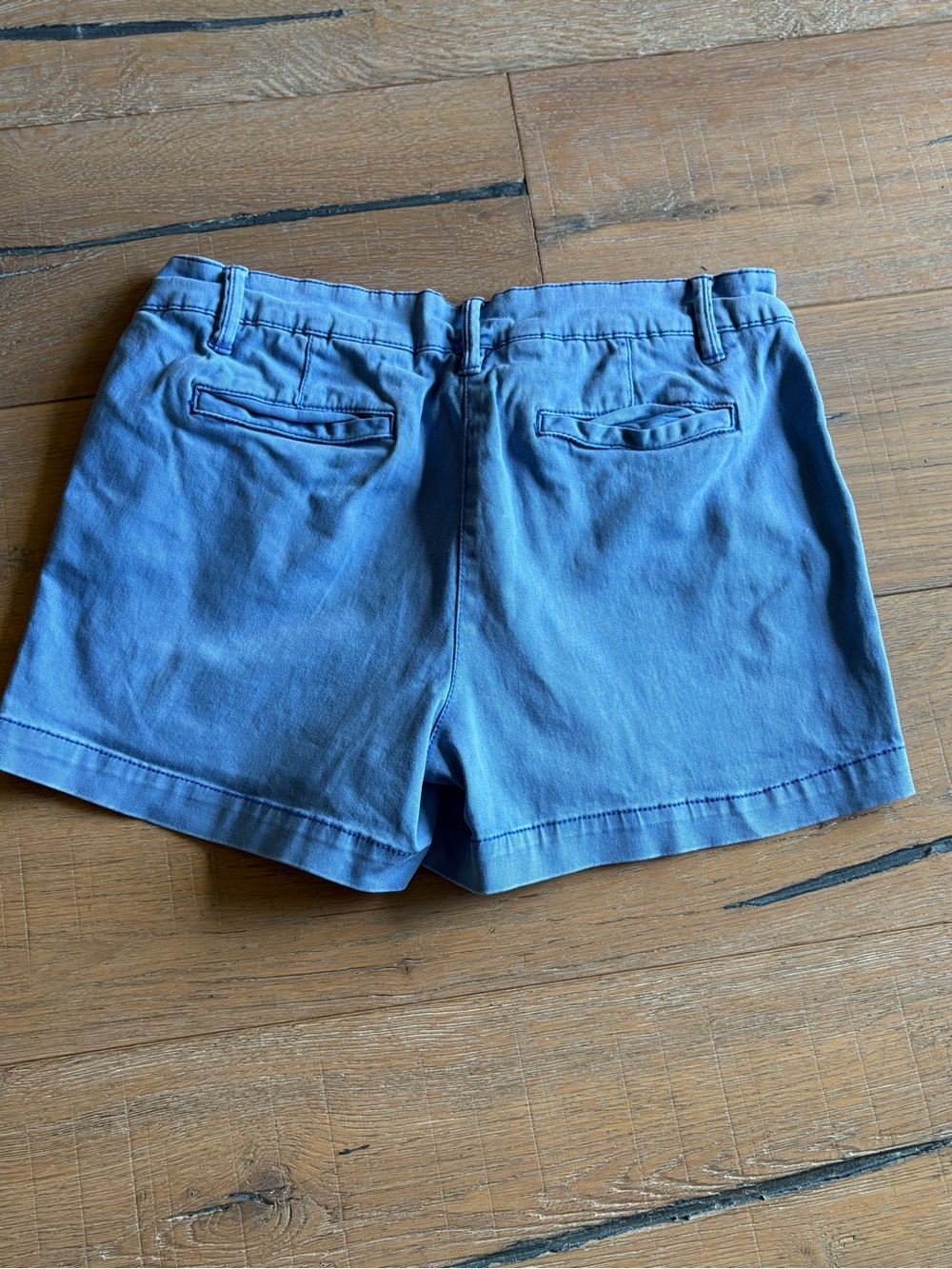 LOFT Women's Shorts Set in White, Blue, and Olive - Picture 7 of 11